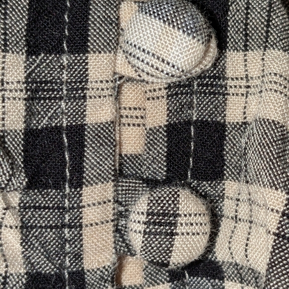 Sanctuary Kiera Tie Neck Blouse - Flirty Tan & Black 1X - Picture 4 of 7